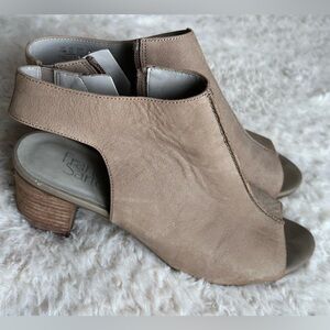 Franco Sarto Women's Brown Peep-Toe Mules